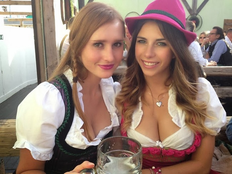 Две немки лесбиянки на отдыхе в Хорватии 
